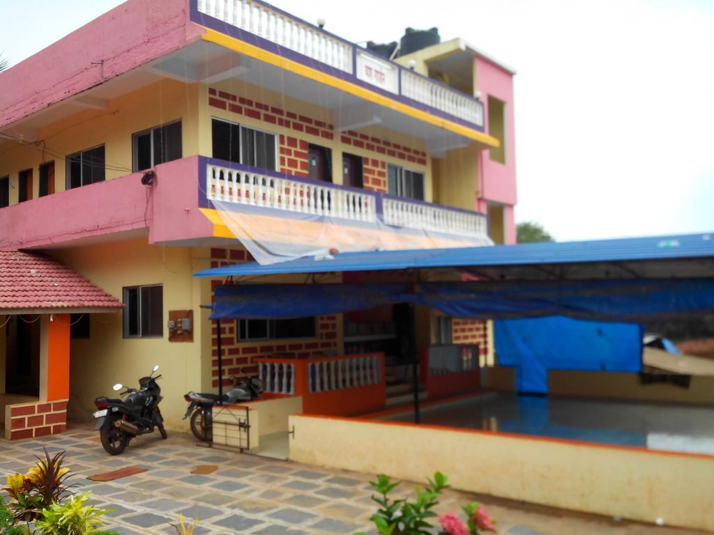 Yash Garden Residency Ganpatipule Bagian luar foto